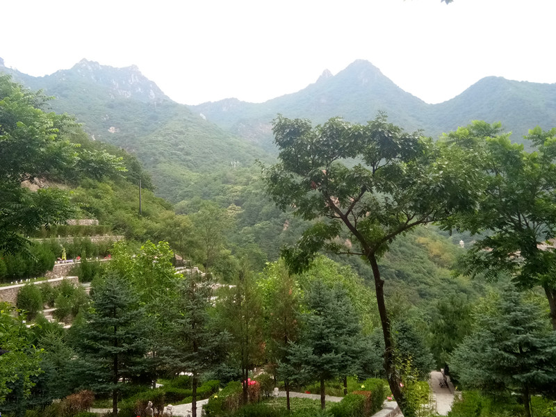 怀柔九公山陵园环境